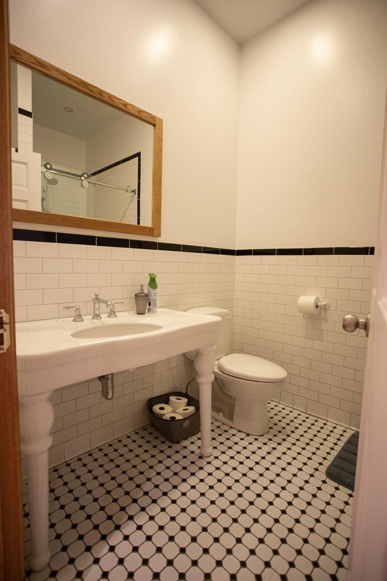 Spacious Downtown Montreal Apartment, 4Br-2Ba,Free Wifi Exterior foto
